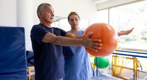 Cómo la Terapia Ocupacional Complementa la Rehabilitación fisica